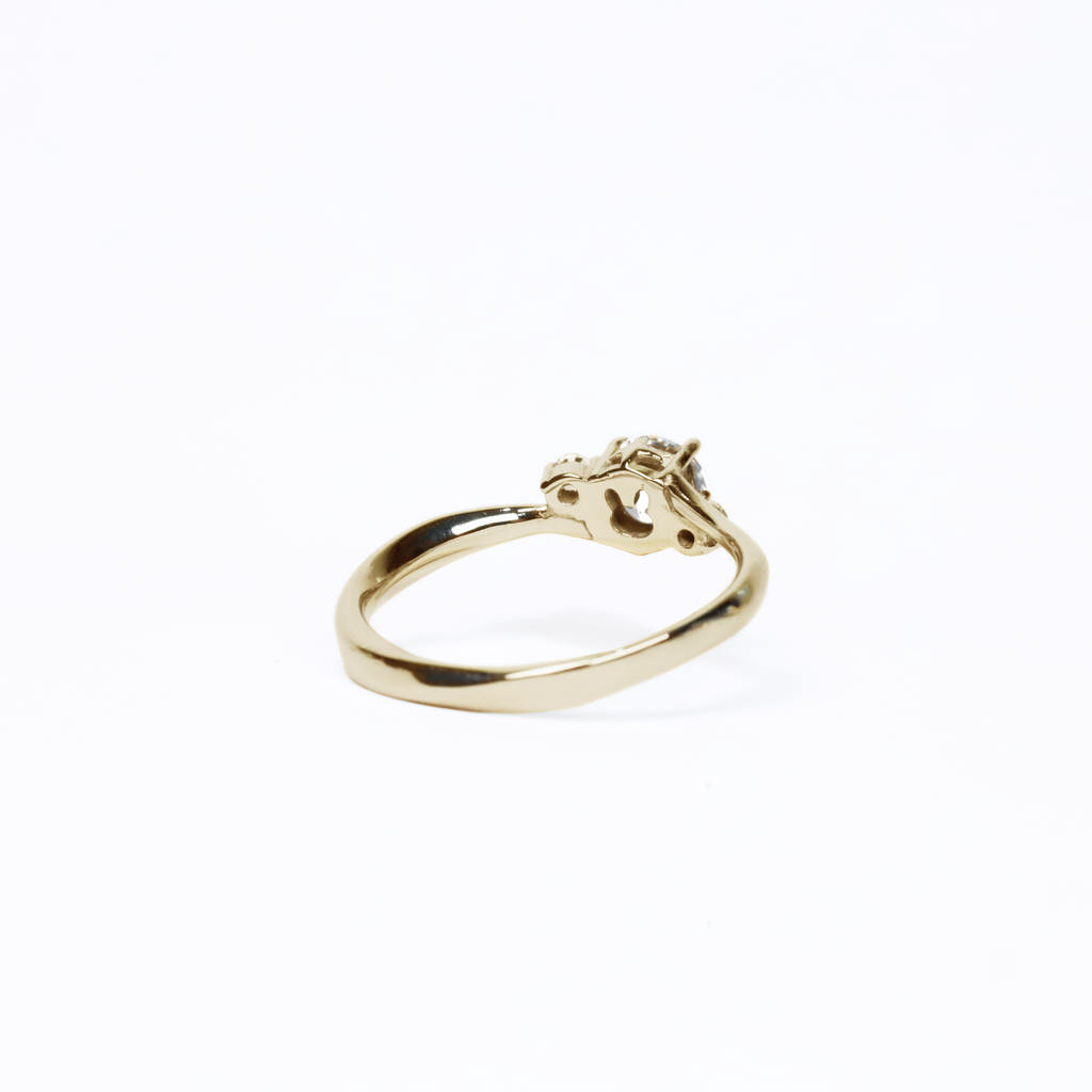 [Pre-Order] Moonlit Pursuit Ring